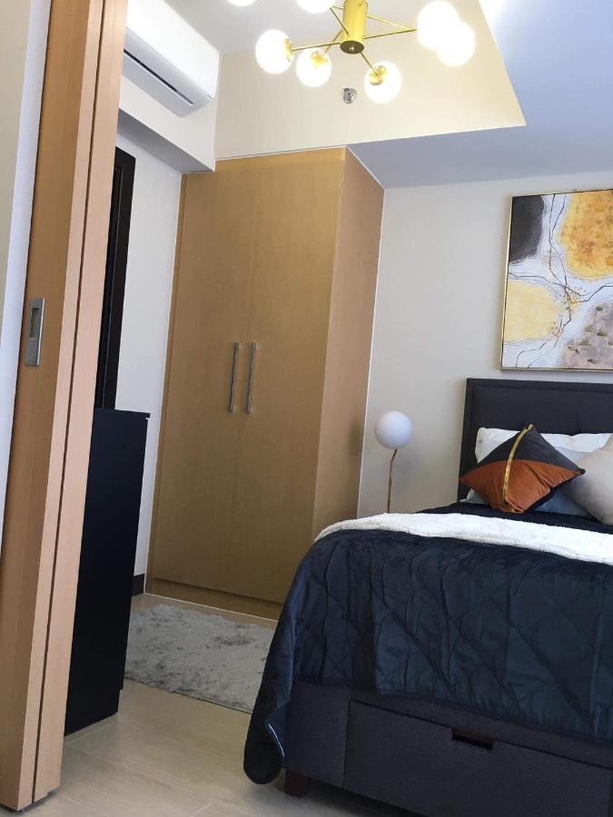 Daniella'S Modern & Cozy Suite In Uptown Bgc Manille Extérieur photo