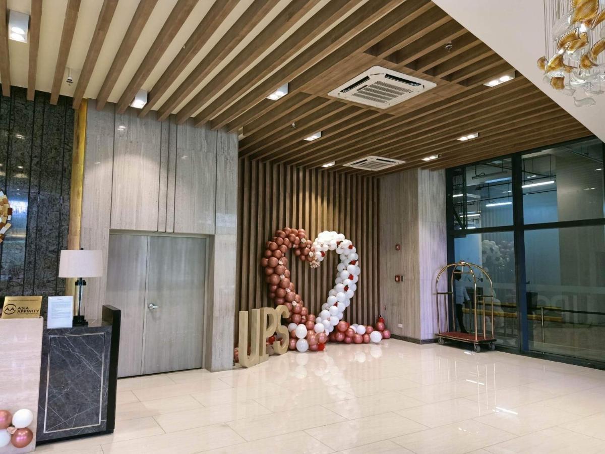 Daniella'S Modern & Cozy Suite In Uptown Bgc Manille Extérieur photo